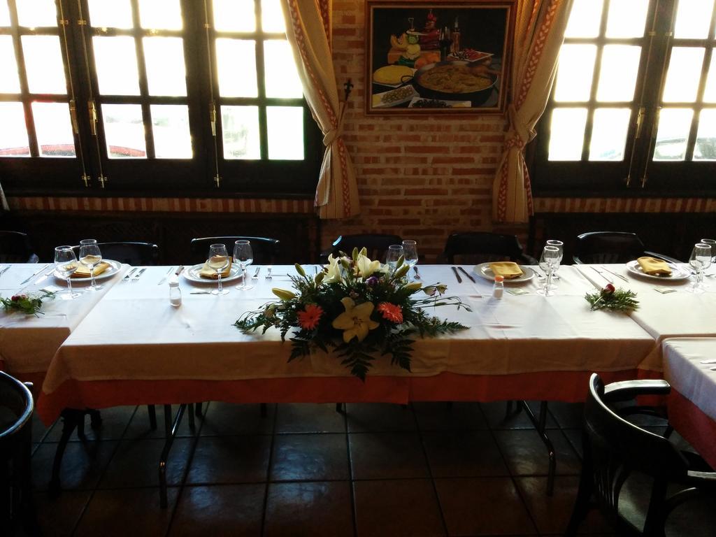 Hostal La Maya Cercedilla Buitenkant foto