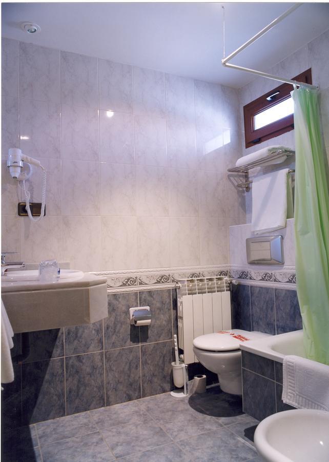 Hostal La Maya Cercedilla Buitenkant foto